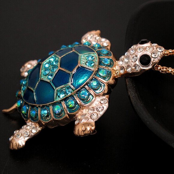 Betsey Johnson Turquoise Rhinestone, Crystal & Enamel TURTLE  Pendant Necklace - Picture 3 of 10
